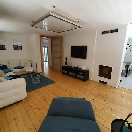 #4 With Double Bed In A With Nice Pool Kwatera prywatna *