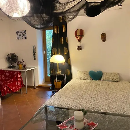 #4 With Double Bed In A With Nice Pool *
